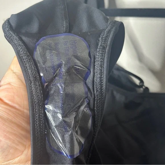 NEW Miraclesuit Rock Solid Europa One-Piece Swimsuit Black 14 - Picture 3 of 7